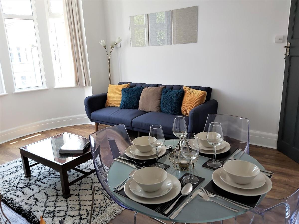 Beautifully Renovated 2 Bed Flat - Close To Beach Leilighet Southend-on-Sea Eksteriør bilde